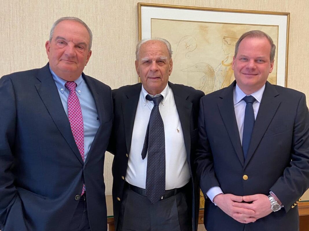 kostas karamanlis ethnarhis ahilleas proin prothipourgos timisane ti mnini tou