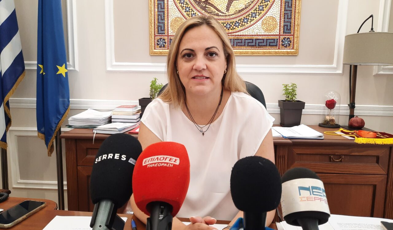 Βαρβάρα Μητλιάγκα: «Η κατάσταση του κολυμβητηρίουείναι πάρα πολύ επικίνδυνη» mitliagka varvara dimarxeio