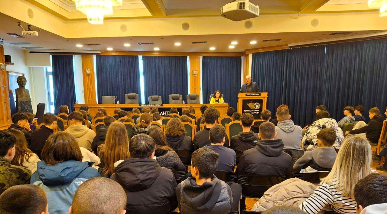 Επίσκεψη του 5ου Γυμνασίου Σερρών στο Επιμελητήριο Σερρών malliaras 50 gimnasio