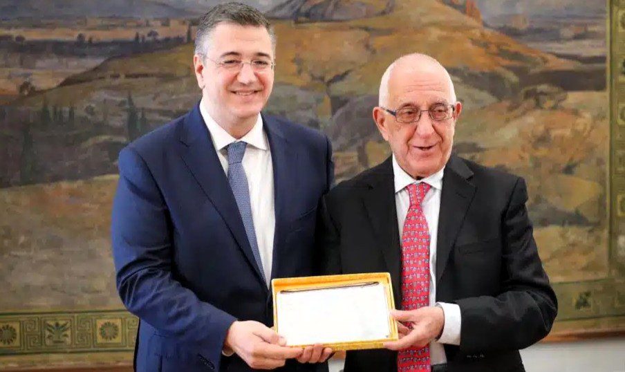 tzitzikostas kaklamanis