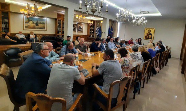 deyas sinedriasi ouranio dio